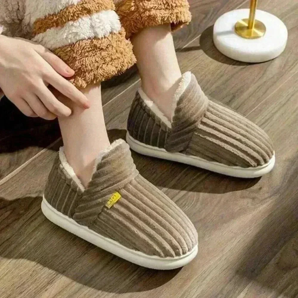 Letter Label Decor Fuzzy Slipper Boots size 5-7 new